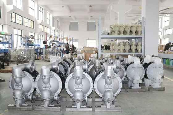 340L/M प्रवाह दर और वायवीय शक्ति स्रोत के साथ सीई प्रमाणित एयर ऑपरेटेड डायाफ्राम पंप