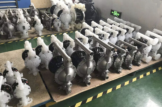 340L/M प्रवाह दर और वायवीय शक्ति स्रोत के साथ सीई प्रमाणित एयर ऑपरेटेड डायाफ्राम पंप